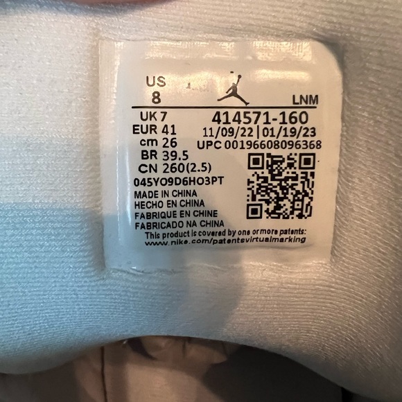 White Air Jordan high tops size 8 - Picture 4 of 9